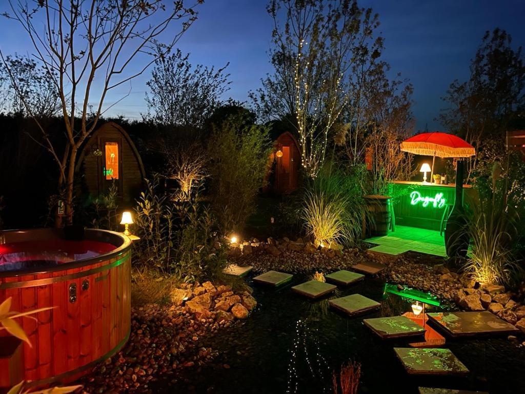 Dragonfly Glamping Spa Retreat 애슈퍼드 외부 사진