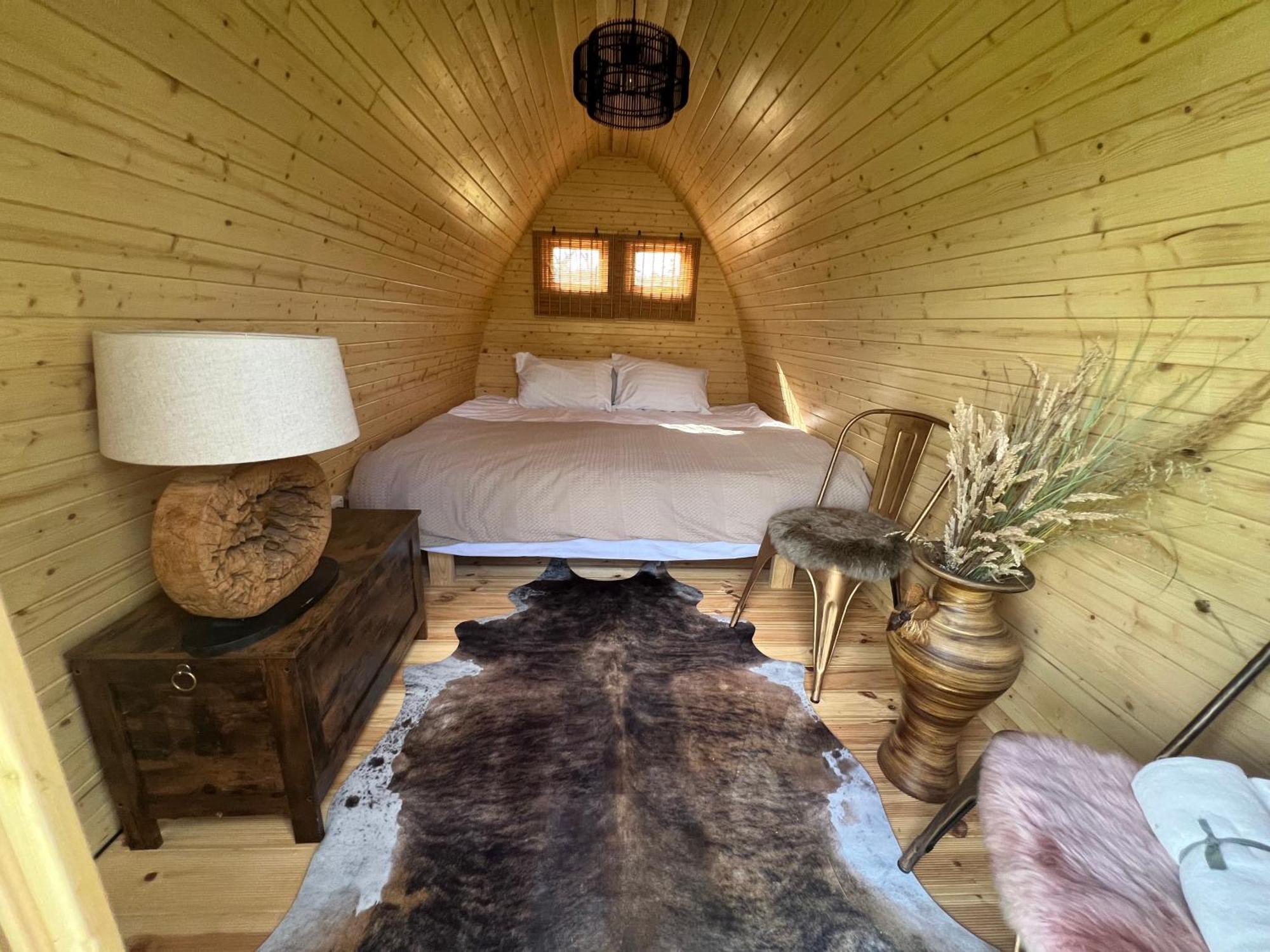 Dragonfly Glamping Spa Retreat 애슈퍼드 외부 사진
