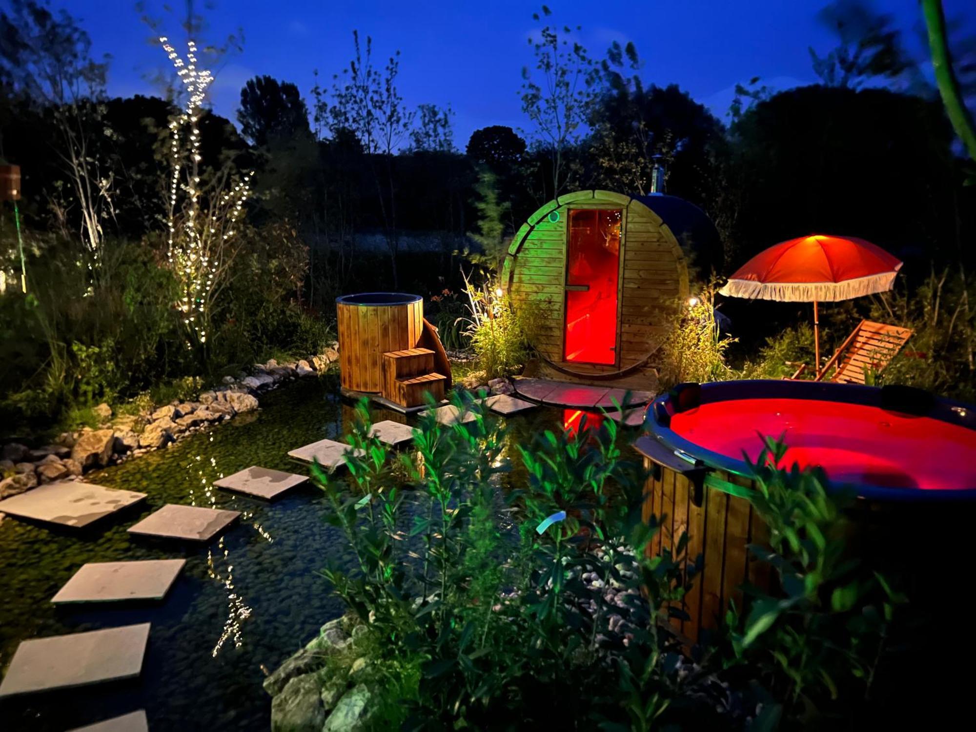 Dragonfly Glamping Spa Retreat 애슈퍼드 외부 사진