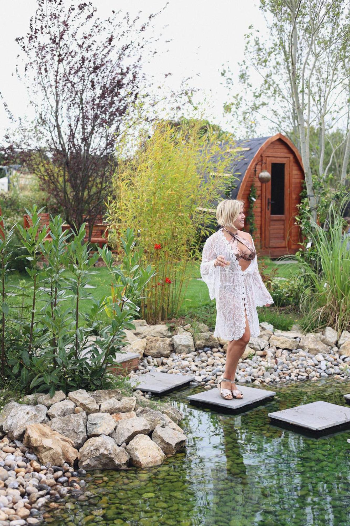 Dragonfly Glamping Spa Retreat 애슈퍼드 외부 사진
