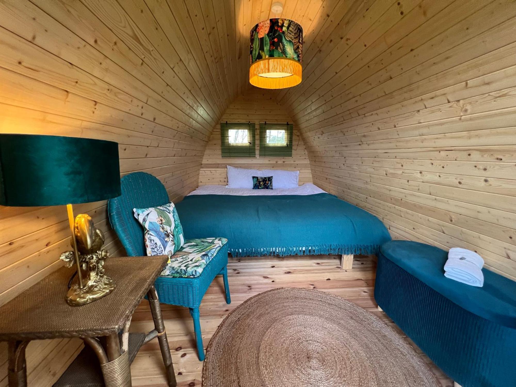 Dragonfly Glamping Spa Retreat 애슈퍼드 외부 사진